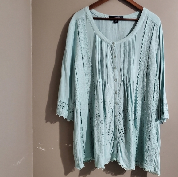 Eyelet Lace Pleat Front Tunic - Picture 2 of 6